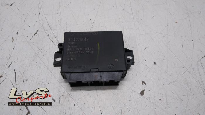 Usados Módulo PDC Volvo V40 (MV) 2.0 D3 16V Precio € 40,00 Norma de margen ofrecido por LvS Carparts