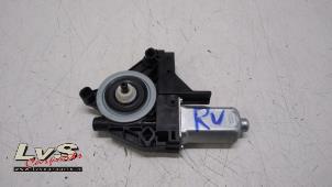 Used Door window motor Volvo V40 (MV) 2.0 D3 16V Price € 15,00 Margin scheme offered by LvS Carparts