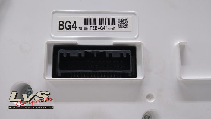 Cuentakilómetros de un Honda Jazz (GR) 1.5 eHEV 16V 2020
