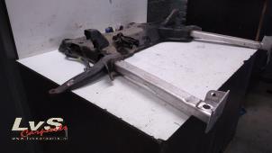 Subframe from a Peugeot Partner Tepee (7A/B/C/D/E/F/G/J/P/S) 1.2 12V e-THP PureTech 110 2018