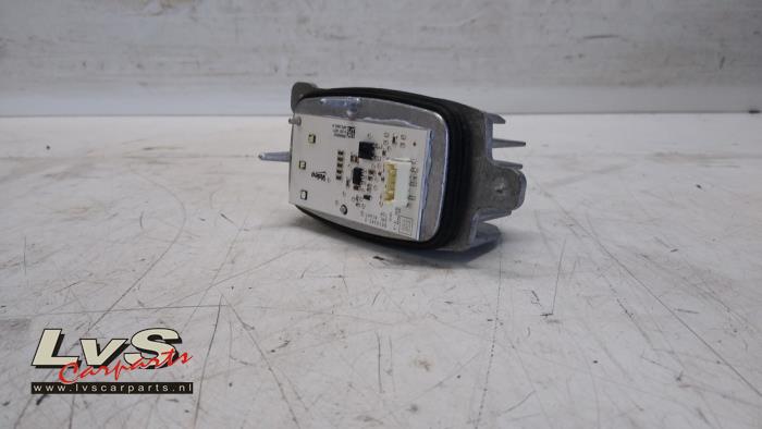 Modul LED-Scheinwerfer van een Renault Megane IV Estate (RFBK) 1.3 TCE 100 16V 2019