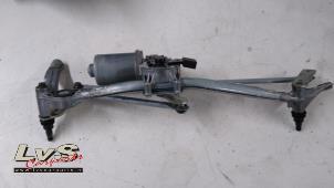 Used Wiper motor + mechanism BMW 3 serie Touring (E91) 318i 16V Price € 28,00 Margin scheme offered by LvS Carparts