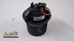 Used Heating and ventilation fan motor Renault Clio IV (5R) 0.9 Energy TCE 90 12V Price € 18,00 Margin scheme offered by LvS Carparts