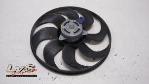 Used Cooling fans Renault Clio IV (5R) 0.9 Energy TCE 90 12V Price € 30,00 Margin scheme offered by LvS Carparts