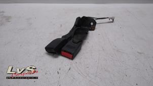 Used Rear seatbelt buckle, right Nissan Qashqai (J10) 1.5 dCi Price € 16,00 Margin scheme offered by LvS Carparts