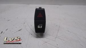 Used Panic lighting switch BMW X1 (E84) xDrive 20d 2.0 16V Price € 14,00 Margin scheme offered by LvS Carparts