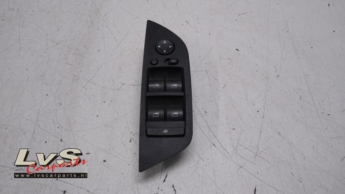 Usados Interruptor de ventanilla eléctrica BMW X1 (E84) xDrive 20d 2.0 16V Precio € 34,00 Norma de margen ofrecido por LvS Carparts