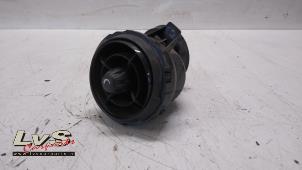 Used Dashboard vent Mini Clubman (R55) 1.6 16V Cooper S Price € 14,00 Margin scheme offered by LvS Carparts