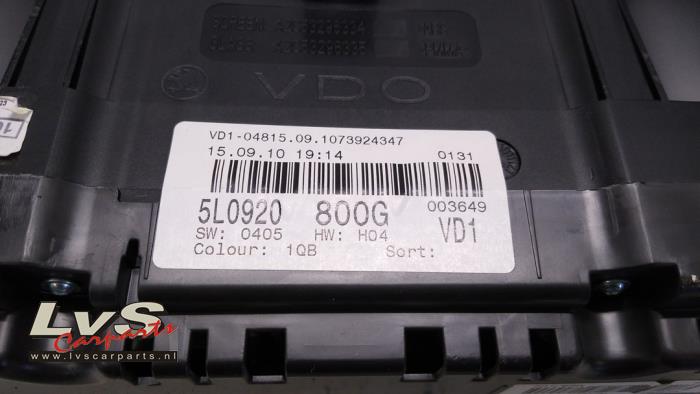 Cuentakilómetros de un Skoda Yeti (5LAC) 1.4 TSI 16V 2010