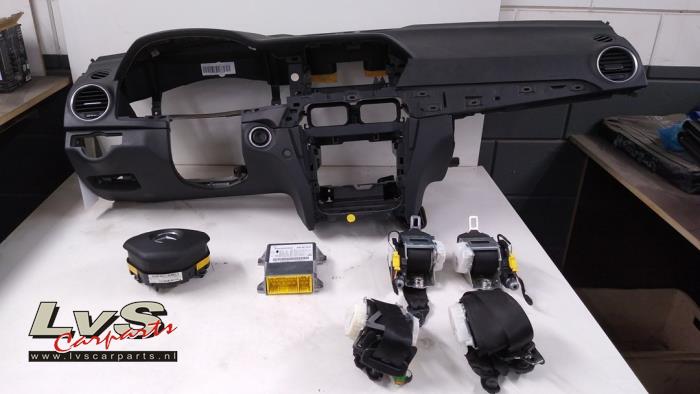 Airbag set + dashboard z Mercedes-Benz C Estate (S204) 2.2 C-200 CDI 16V BlueEFFICIENCY 2011