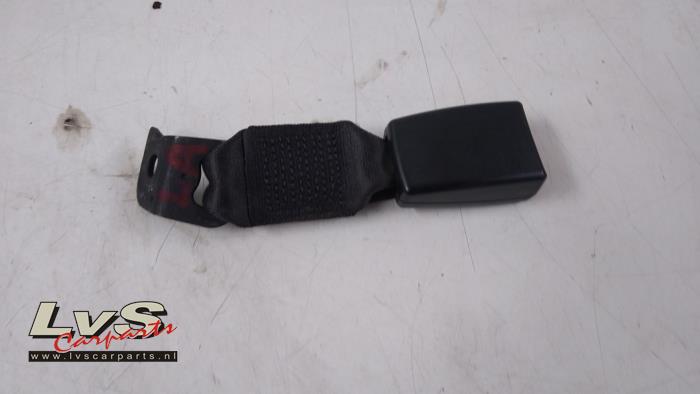 Rear seatbelt buckle, left from a BMW X1 (E84) xDrive 20d 2.0 16V 2011