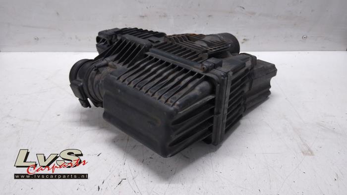 Air box from a Peugeot Expert (G9) 2.0 HDi 120 2011