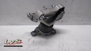 Used Engine mount Landrover Discovery Sport (LC) 2.0 TD4 180 16V Price € 50,00 Margin scheme offered by LvS Carparts