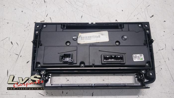 Panel de control de calefacción de un Land Rover Discovery Sport (LC) 2.0 TD4 180 16V 2015