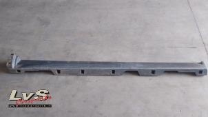 Used Side skirt, right Landrover Discovery Sport (LC) 2.0 TD4 180 16V Price € 39,00 Margin scheme offered by LvS Carparts