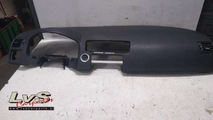 Usados Salpicadero Volvo V50 (MW) 1.8 16V Flexifuel Precio € 145,00 Norma de margen ofrecido por LvS Carparts
