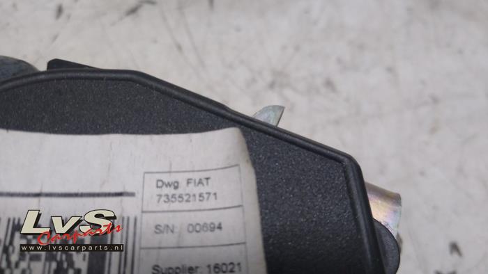 Cinturón de seguridad derecha delante de un Fiat Ducato (250) 2.3 D 130 Multijet 2015