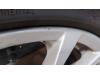 Kit jantes + pneumatiques d'un BMW 3 serie (F30) 318d 2.0 16V 2012