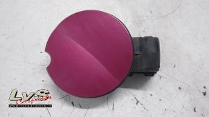 Used Tank cap cover Renault Twingo II (CN) 1.2 16V Price € 20,00 Margin scheme offered by LvS Carparts