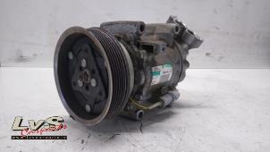 Used Air conditioning pump Renault Twingo II (CN) 1.2 16V Price € 75,00 Margin scheme offered by LvS Carparts