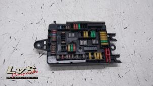 Used Fuse box BMW 3 serie Touring (F31) 320d 2.0 16V Price € 45,00 Margin scheme offered by LvS Carparts