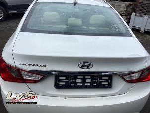 Used Tailgate Hyundai Sonata 2.0 16V CVVT Price € 250,00 Margin scheme offered by LvS Carparts