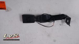 Used Front seatbelt buckle, left Renault Twingo III (AH) 1.0 SCe 70 12V Price € 25,00 Margin scheme offered by LvS Carparts