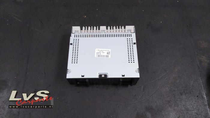 Radio module from a Opel Astra K 1.2 Turbo 12V 2020