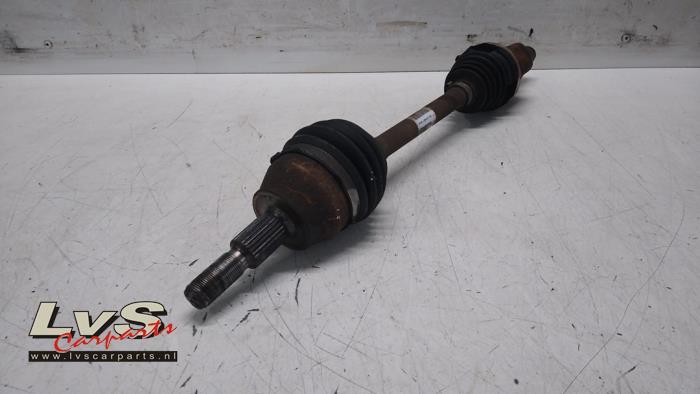 Front drive shaft, left from a Ford Focus 3 Wagon 1.0 Ti-VCT EcoBoost 12V 125 2015