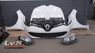 Used Front end, complete Renault Clio IV (5R) 0.9 Energy TCE 90 12V Price € 1.800,00 Margin scheme offered by LvS Carparts