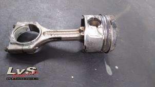 Piston d'un BMW 4 serie Gran Coupe (F36) 418d 2.0 16V 2015