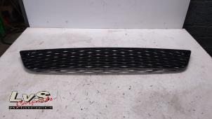 Used Bumper grille Seat Leon (5FB) 1.4 TSI 16V Price € 30,00 Margin scheme offered by LvS Carparts