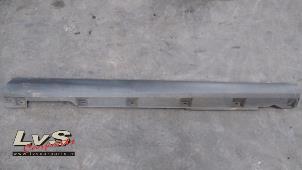 Used Side skirt, right Ford Focus 3 Wagon 1.0 Ti-VCT EcoBoost 12V 125 Price € 40,00 Margin scheme offered by LvS Carparts