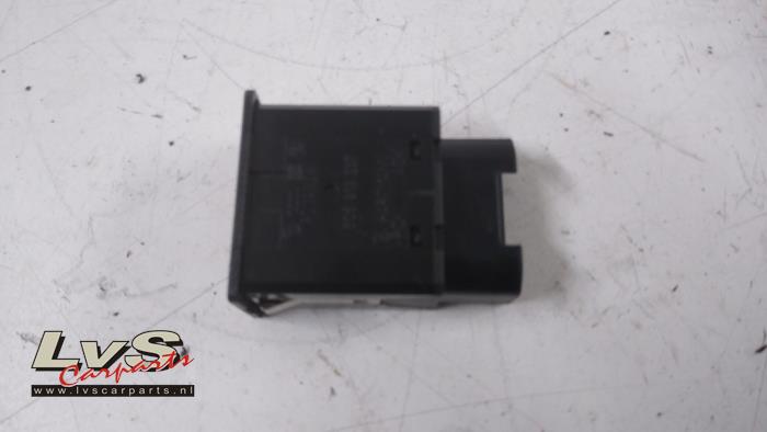 Airbag lock from a Seat Leon (5FB) 1.4 TSI 16V 2014