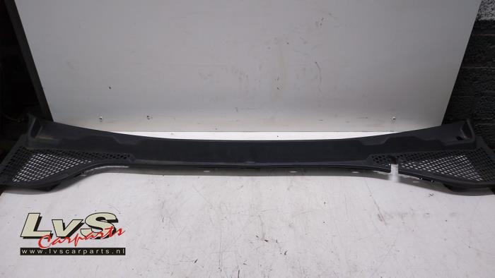 Używane Parawan Seat Leon (5FB) 1.4 TSI 16V Cena € 40,00 Procedura marży oferowane przez LvS Carparts