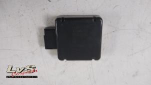 Used Antenna Amplifier Ford Focus 3 Wagon 1.0 Ti-VCT EcoBoost 12V 125 Price € 25,00 Margin scheme offered by LvS Carparts