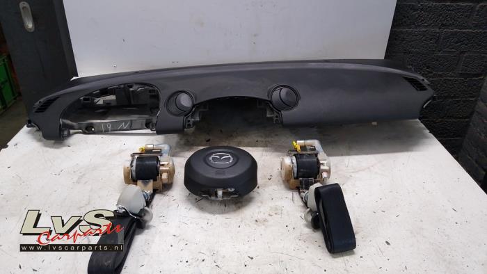 Begagnade Airbagset Mazda 2 (DE) 1.3 16V S-VT Pris € 300,00 Marginaltabell erbjuds av LvS Carparts