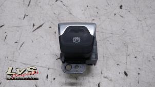 Used Parking brake switch Fiat 500X (334) 1.4 Multi Air 16V Price € 25,00 Margin scheme offered by LvS Carparts