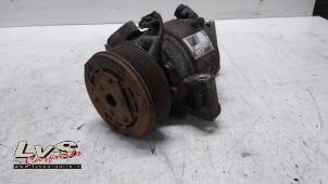 Used Air conditioning pump Renault Twingo III (AH) 1.0 SCe 70 12V Price € 75,00 Margin scheme offered by LvS Carparts
