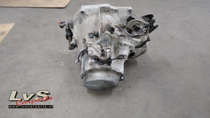 Gearbox from a Peugeot Partner (GC/GF/GG/GJ/GK) 1.6 BlueHDi 100 2018