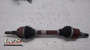 Used Front drive shaft, left Ford Focus 3 Wagon 2.0 TDCi 16V 150 Price € 100,00 Margin scheme offered by LvS Carparts