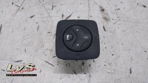 Used On-board computer switch Renault Scénic III (JZ) 1.5 dCi 110 Price € 14,00 Margin scheme offered by LvS Carparts
