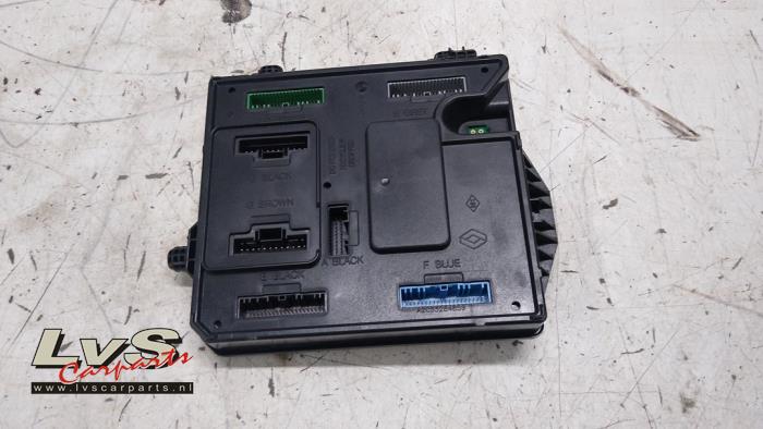 Used Body control computer Renault Scénic III (JZ) 1.5 dCi 110 Price € 39,00 Margin scheme offered by LvS Carparts