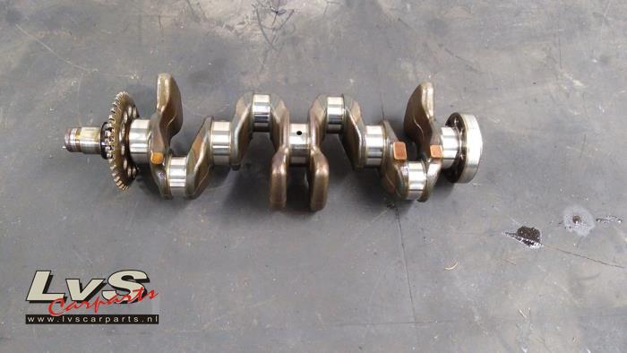 Usagé Vilebrequin Toyota Yaris III (P13) 1.33 16V Dual VVT-I Prix € 100,00 Règlement à la marge proposé par LvS Carparts