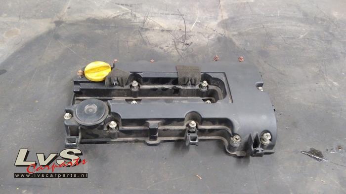 Gebrauchte Ventildeckel Opel Adam 1.2 16V Preis € 50,00 Margenregelung angeboten von LvS Carparts