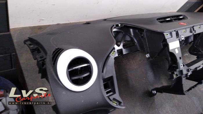 Airbag set + dashboard de un Renault Twingo III (AH) 0.9 Energy TCE 90 12V 2016