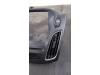 Grille aération tableau de bord d'un Ford Focus 3 Wagon 2.0 TDCi 16V 150 2017