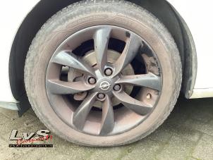 Usados Juego de llantas y neumáticos Opel Adam 1.2 16V Precio € 300,00 Norma de margen ofrecido por LvS Carparts
