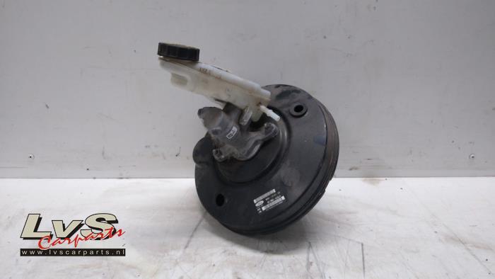 Usagé Servo frein Ford Focus 3 Wagon 2.0 TDCi 16V 150 Prix € 60,00 Règlement à la marge proposé par LvS Carparts