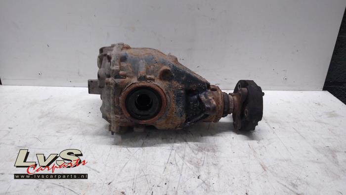 Rear differential from a BMW 1 serie (F20) 120d 2.0 16V 2011